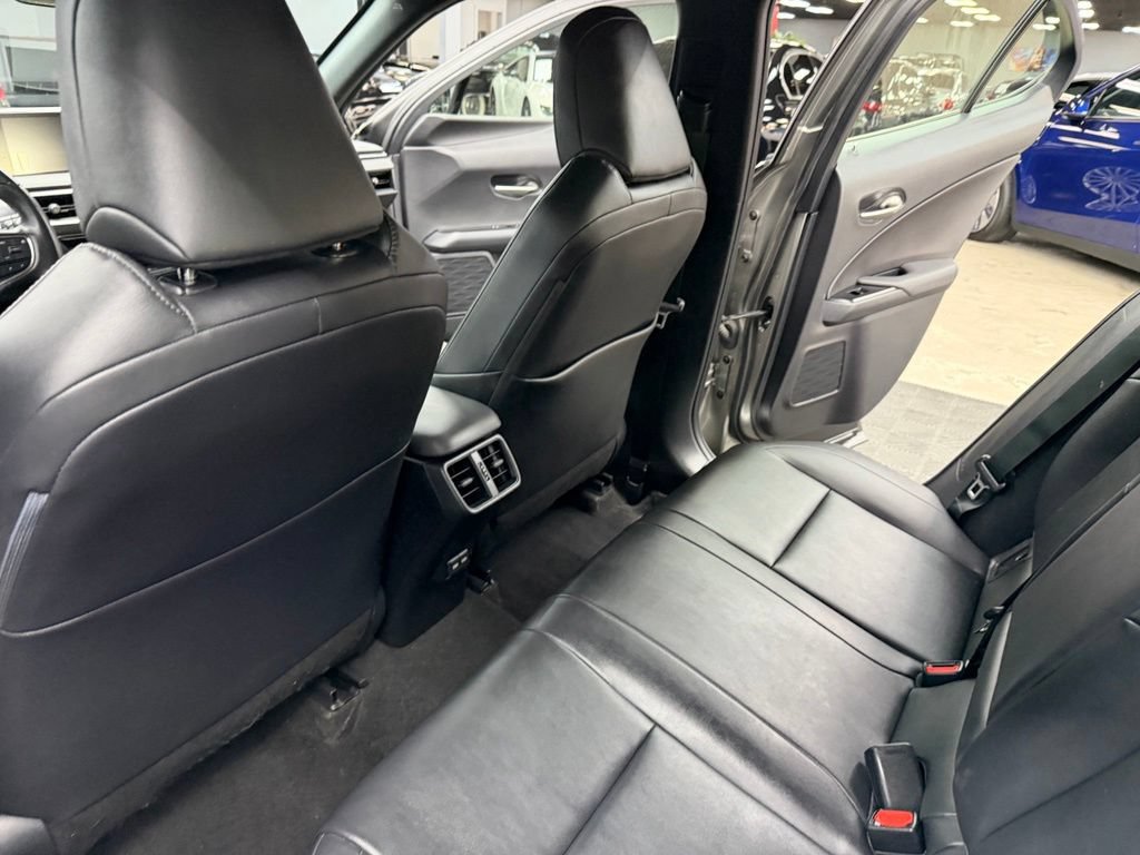 Used 2021 Lexus UX 200 w/ Accessory Package (Z1) FWD image 36