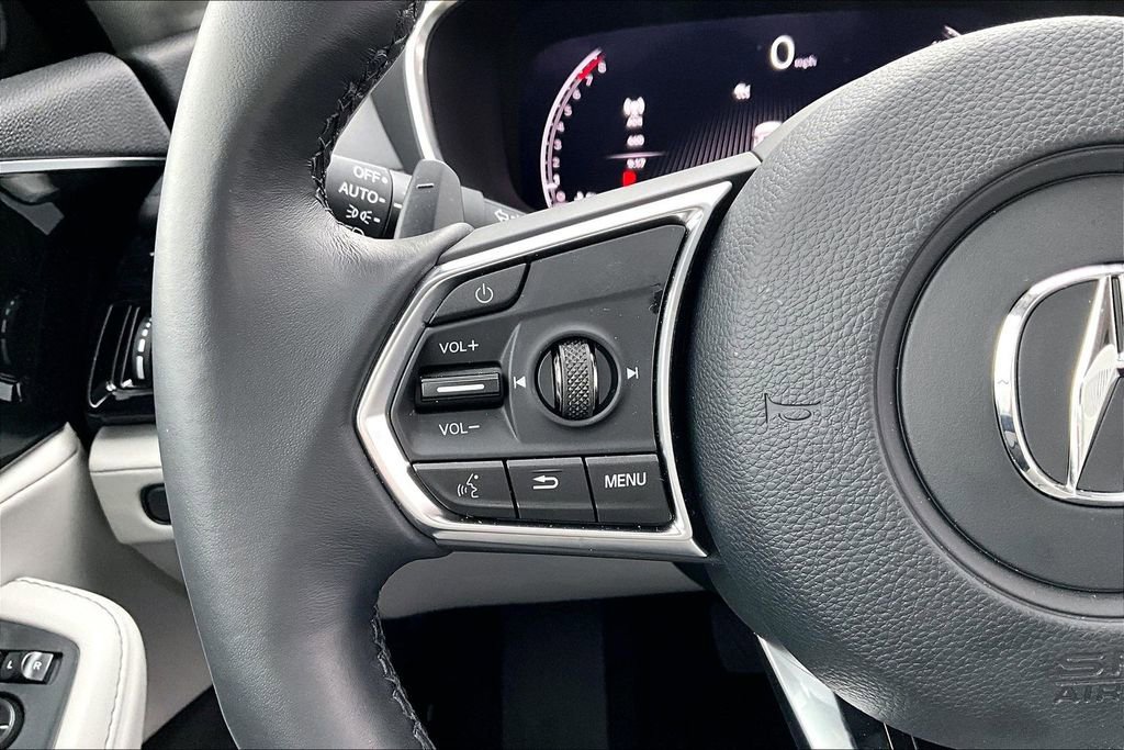 Certified 2026 Acura MDX FWD w/ Technology Package image 25