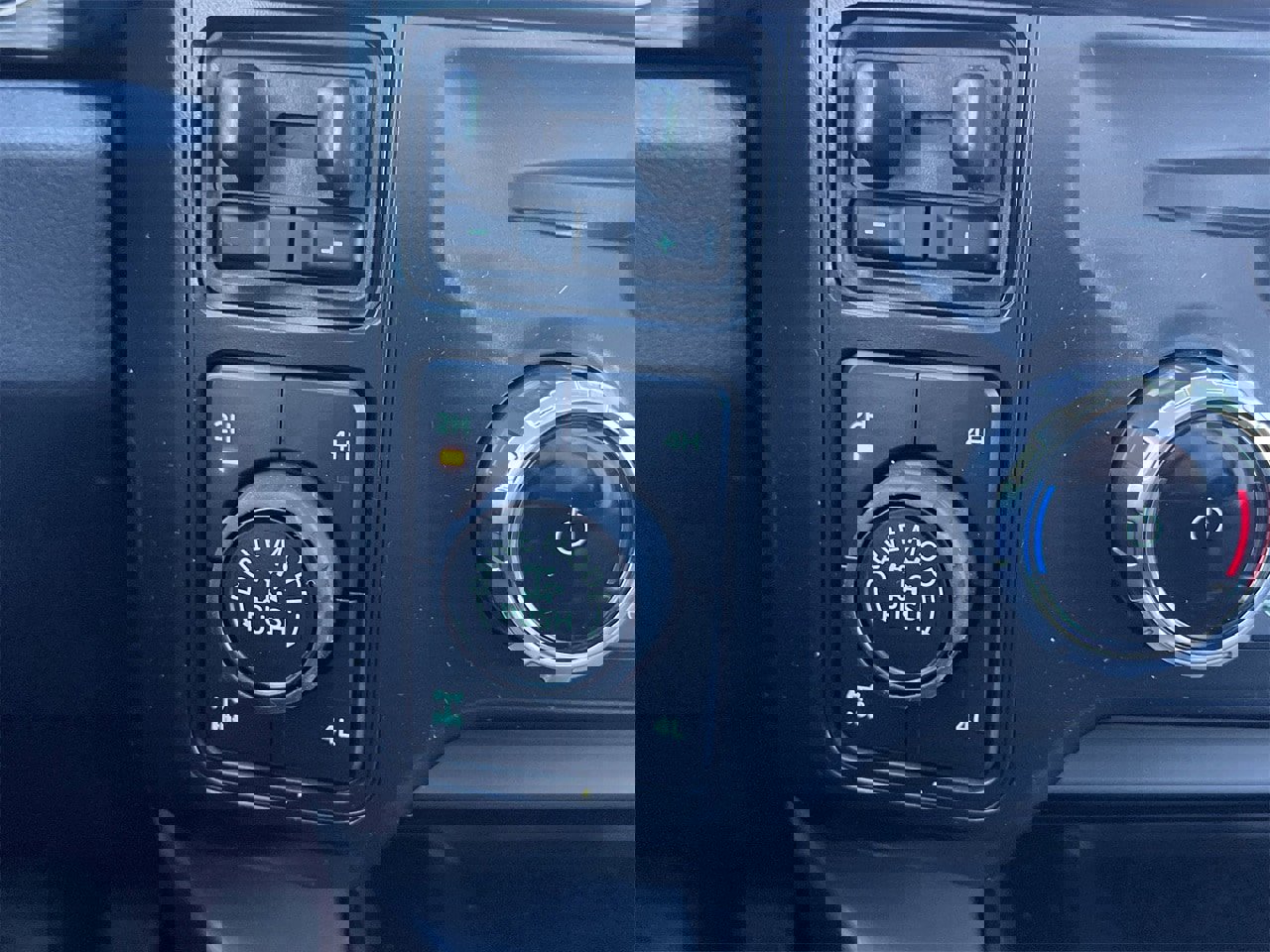 New 2026 Ford F250 Lariat w/ Tremor Off-Road Package image 7