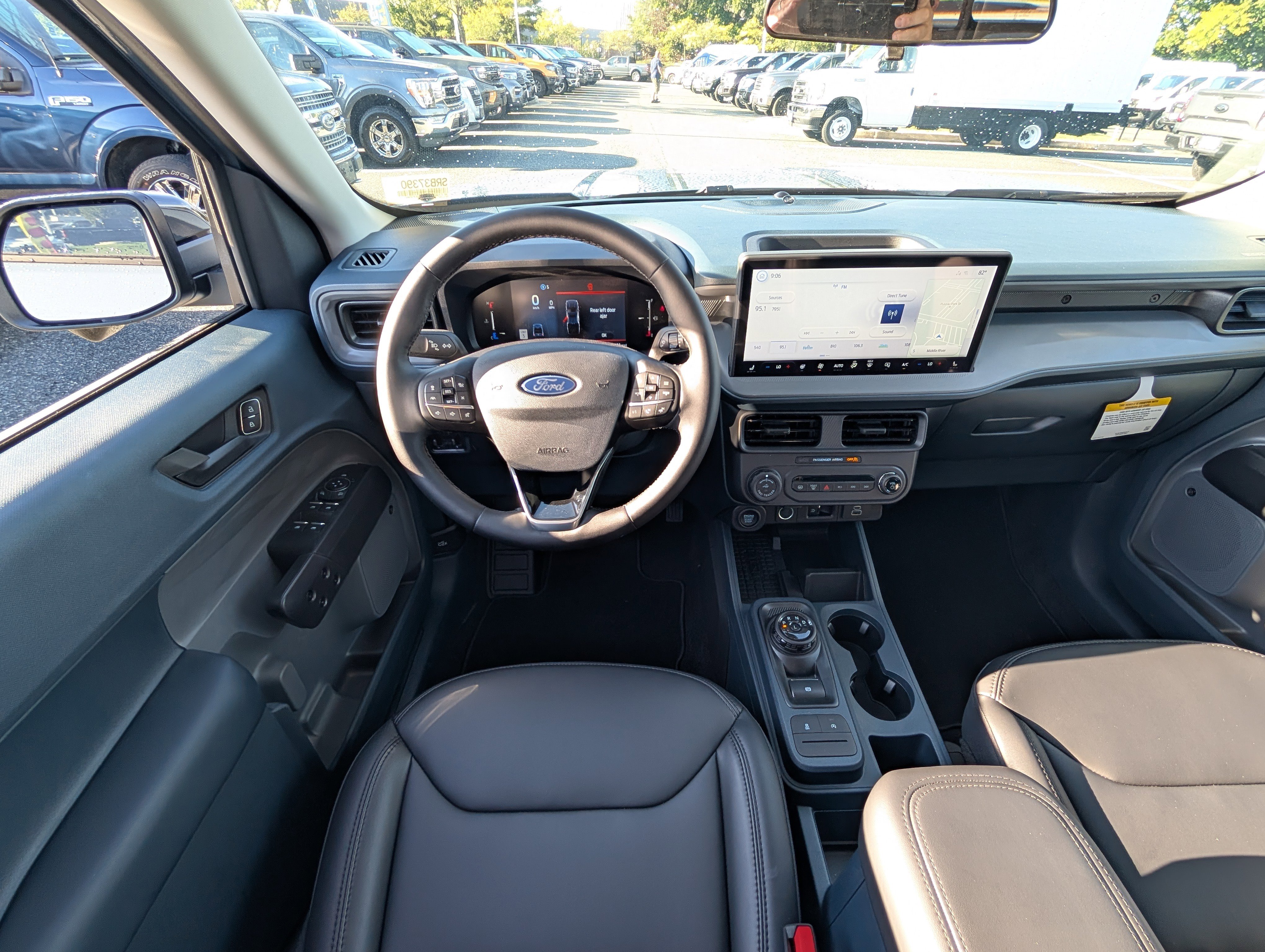 New 2025 Ford Maverick Lariat w/ Black Appearance Package image 14