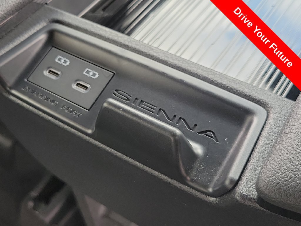 Used 2026 Toyota Sienna XLE Woodland Edition AWD/4WD image 22