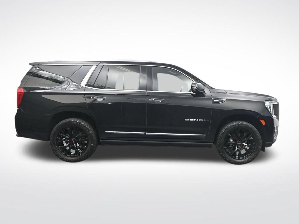 Used 2023 GMC Yukon Denali Ultimate AWD/4WD image 4