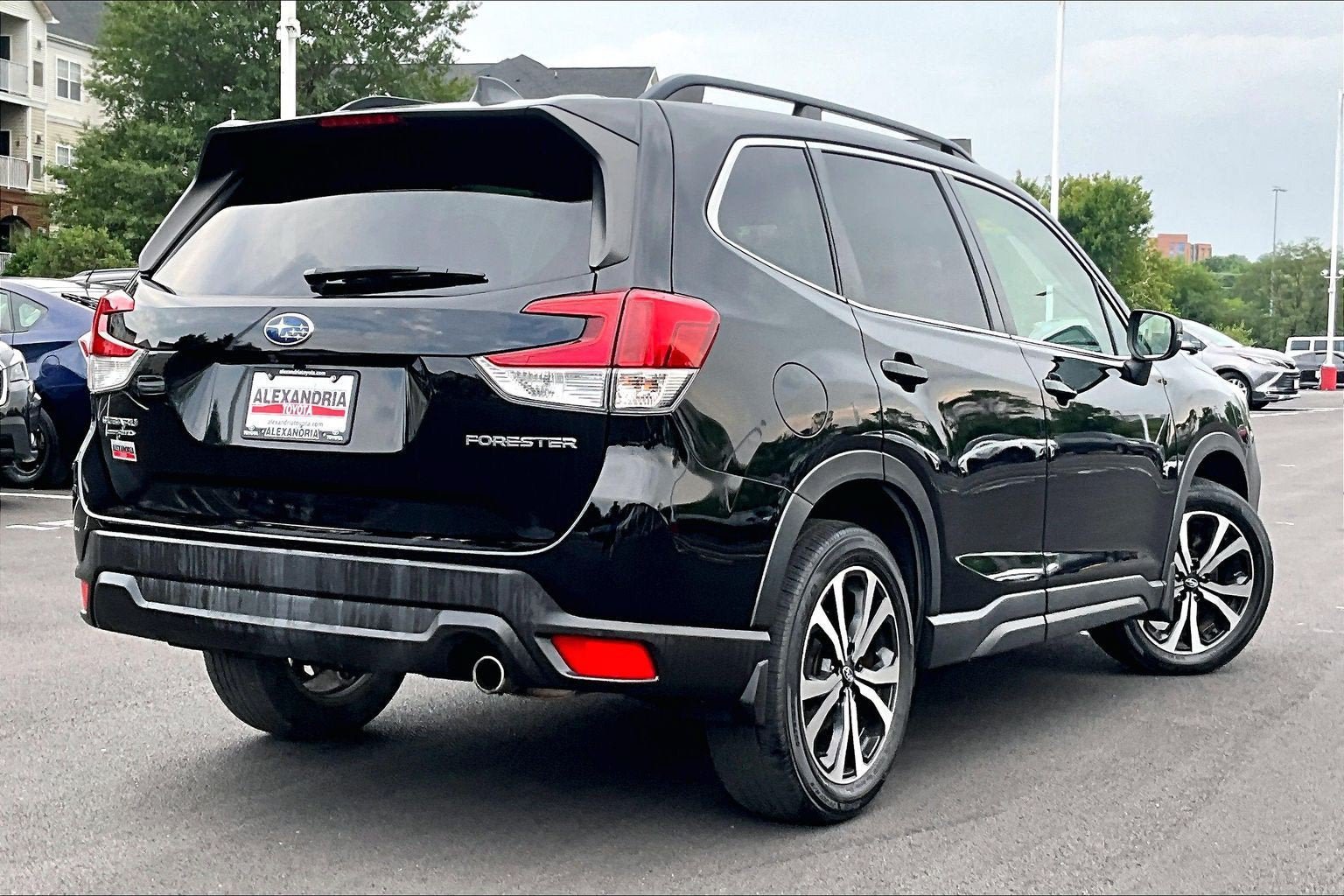 Used 2021 Subaru Forester Limited AWD/4WD image 11