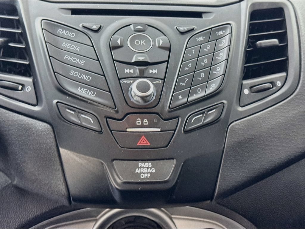 Used 2018 Ford Fiesta SE FWD image 17