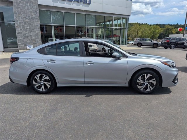 Used 2025 Subaru Legacy Premium image 2