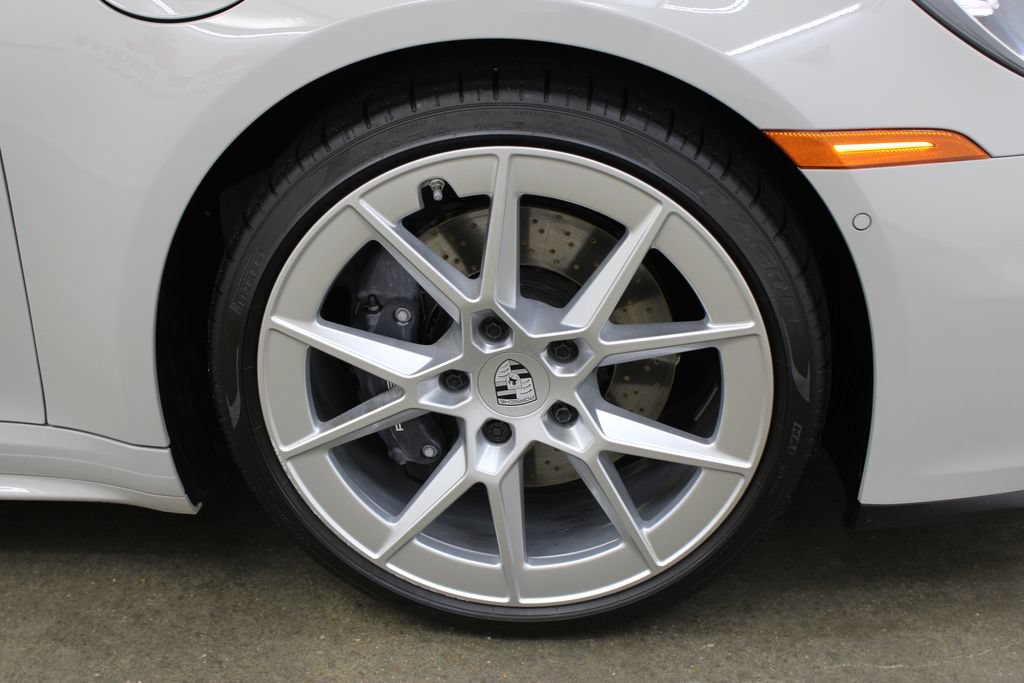 Certified 2025 Porsche 911 Carrera RWD image 15
