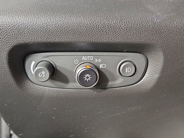 Used 2019 Chevrolet Traverse LT FWD image 28