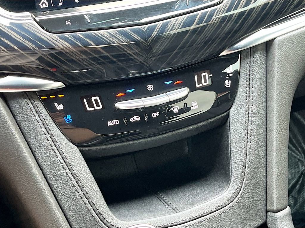 Used 2024 Cadillac XT6 Premium Luxury w/ LPO, Floor Liner Package image 15