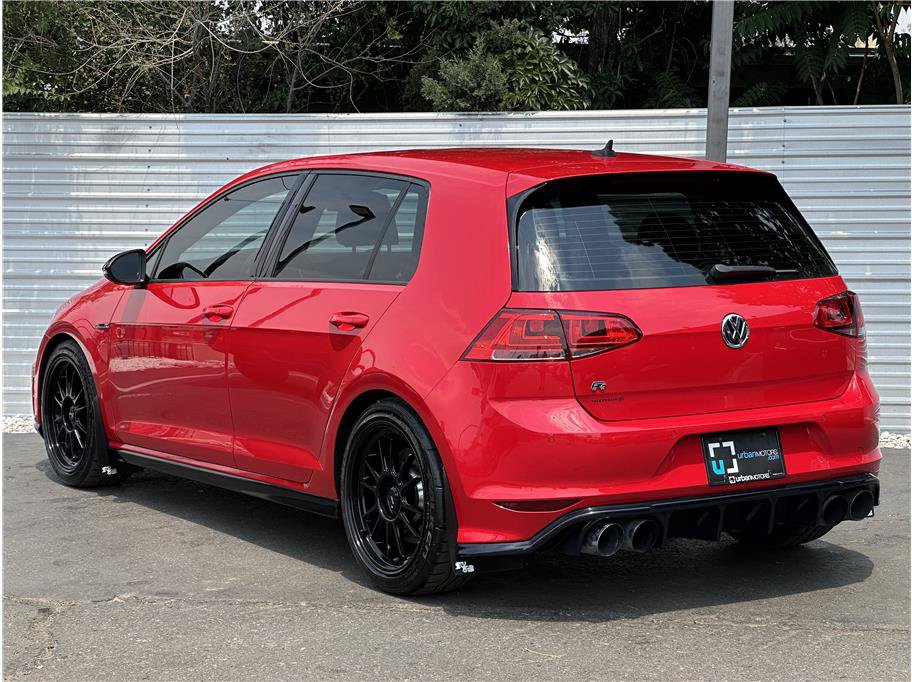 Used 2016 Volkswagen Golf R 4-Door w/ Driver Assistance Package AWD/4WD image 3