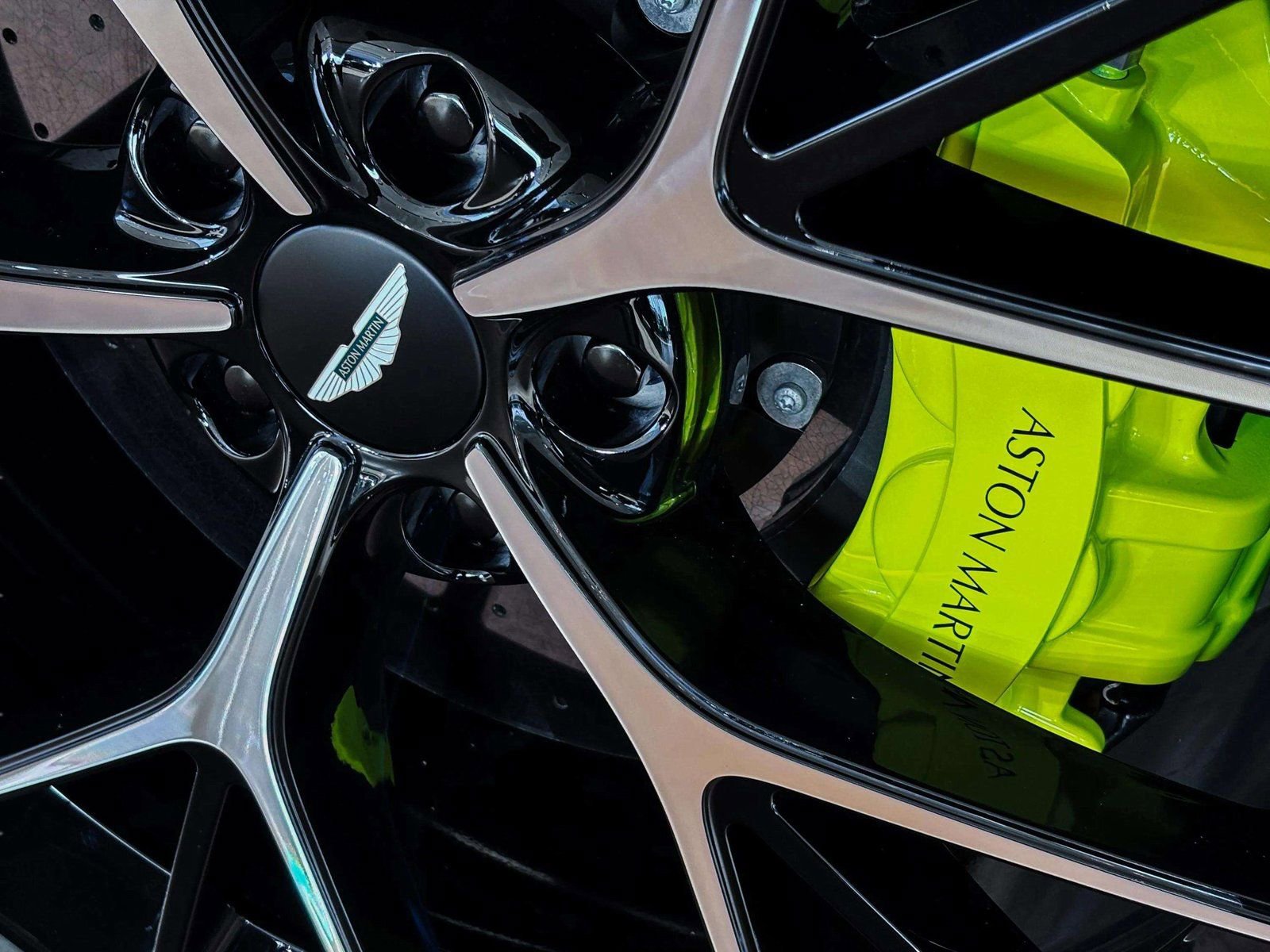 New 2026 Aston Martin DBX S image 9