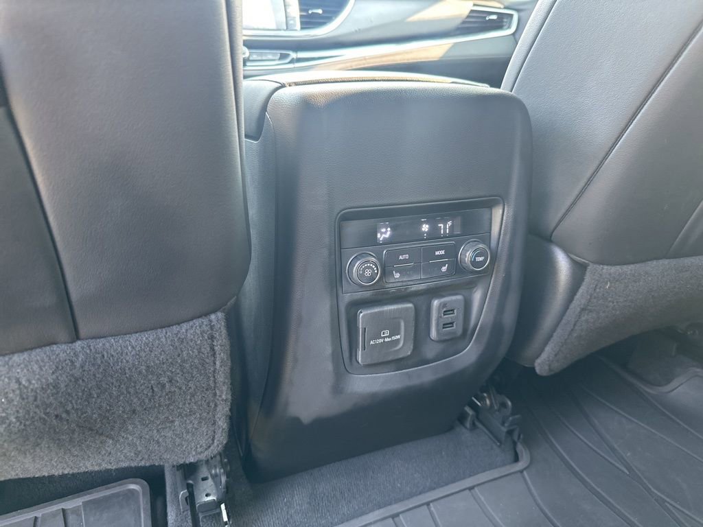 Used 2022 Buick Enclave Avenir w/ Avenir Technology Package image 32