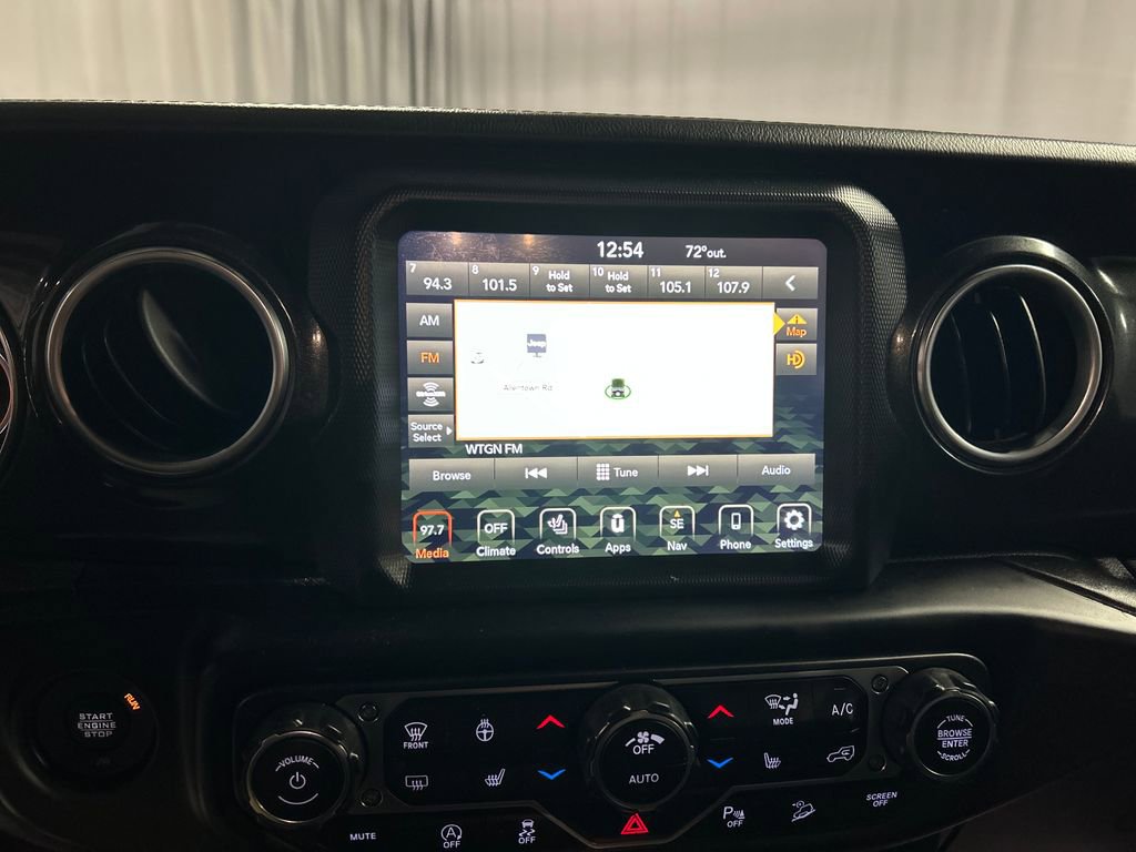 Used 2020 Jeep Wrangler Unlimited Sahara AWD/4WD image 15