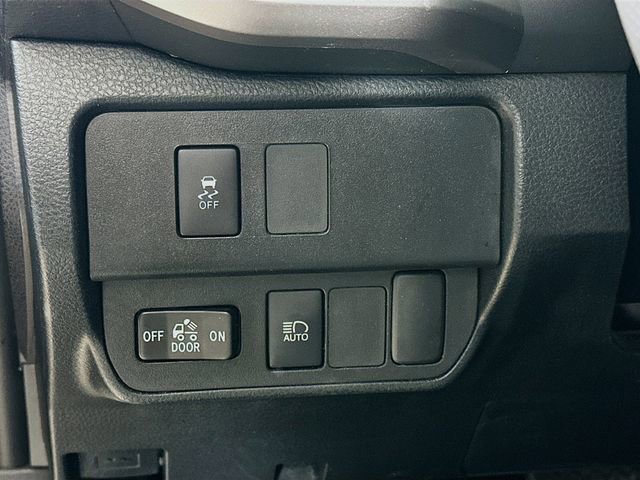 Used 2020 Toyota Tacoma SR5 image 11