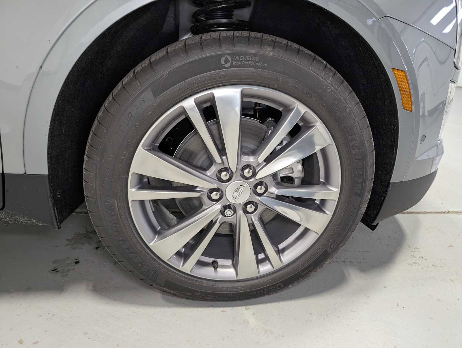 New 2026 Cadillac XT5 Premium Luxury w/ Driver Assist Package AWD/4WD image 3