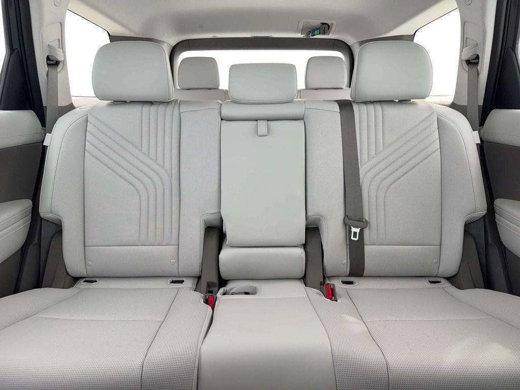 New 2026 Hyundai Palisade FWD Hybrid image 16