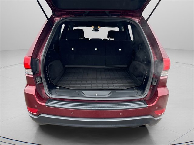 Used 2020 Jeep Grand Cherokee Laredo image 20