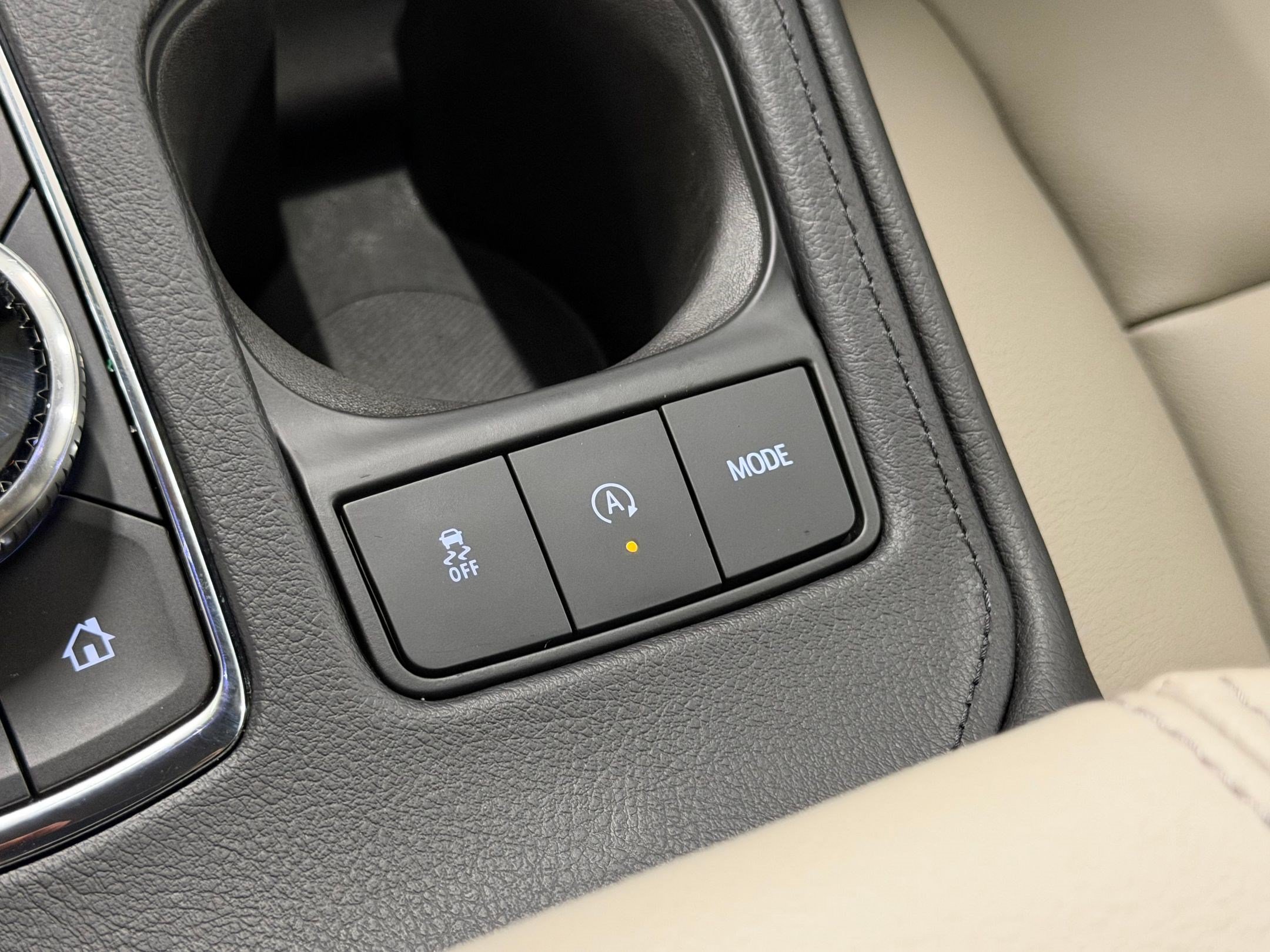 Used 2022 Cadillac XT4 Luxury w/ Driver Awareness Package FWD image 25