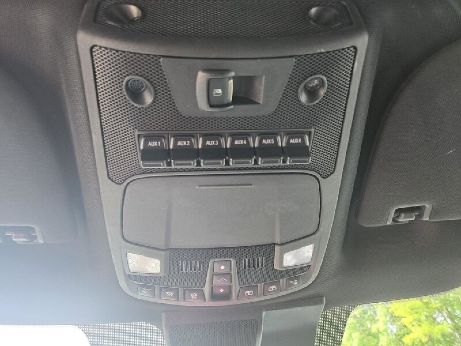 Used 2019 Ford F150 Raptor w/ Equipment Group 802A Luxury image 17