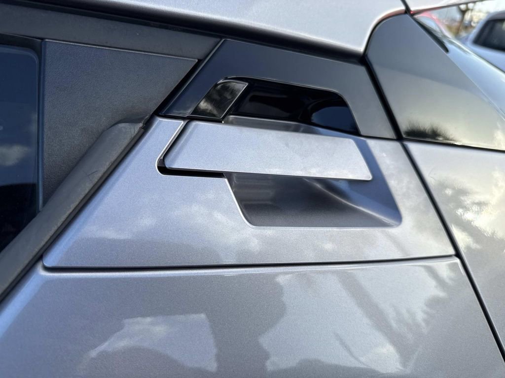 Used 2020 Toyota C-HR XLE image 13