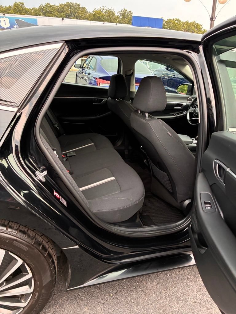Used 2023 Hyundai Sonata SEL w/ Cargo Package FWD image 19