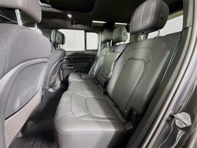 Certified 2025 Land Rover Defender 110 V8 image 24
