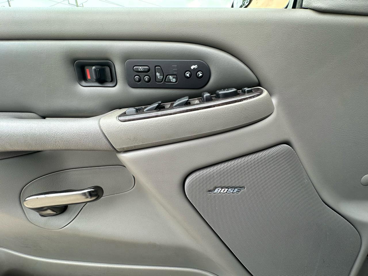 Used 2005 GMC Yukon XL Denali AWD/4WD image 34