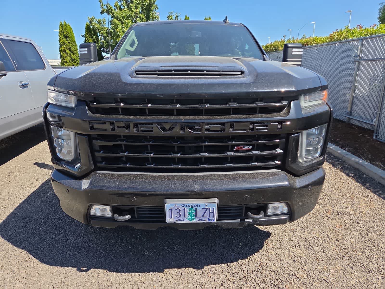 Used 2021 Chevrolet Silverado 2500 LT w/ Midnight Edition AWD/4WD image 5