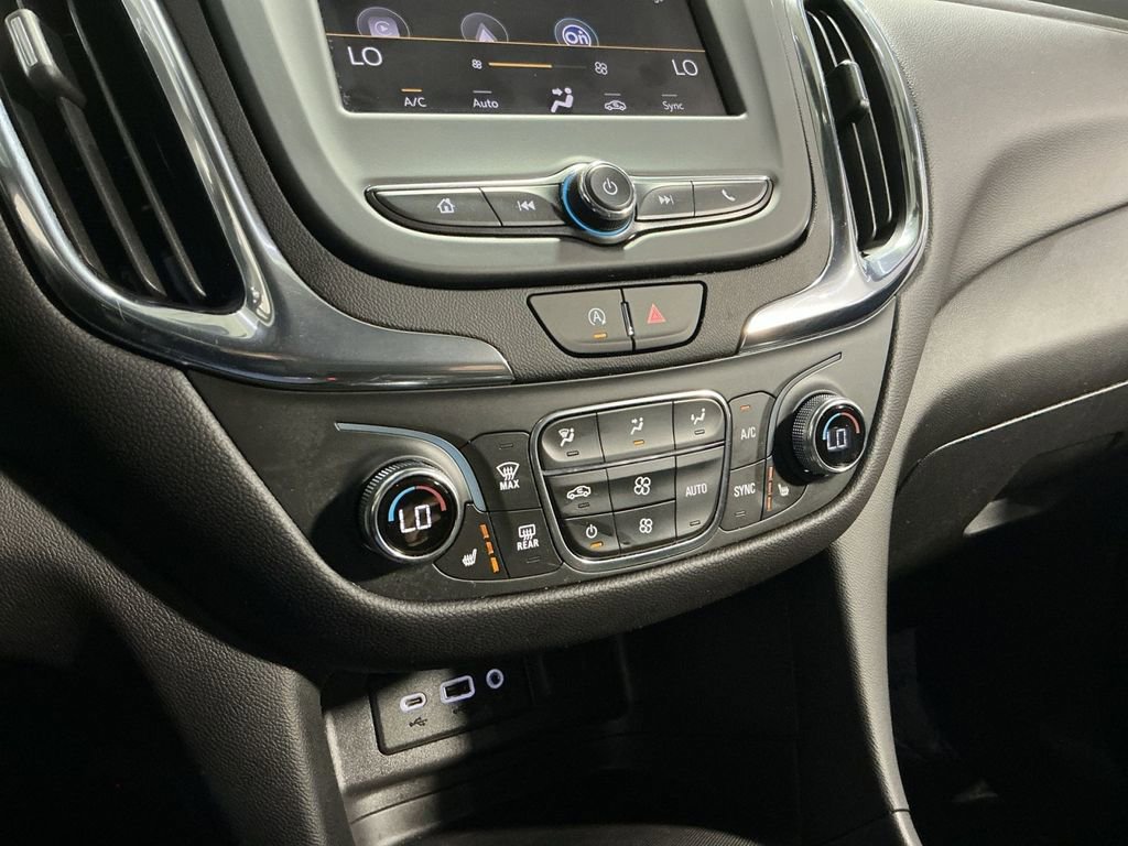 Used 2024 Chevrolet Equinox LT image 29