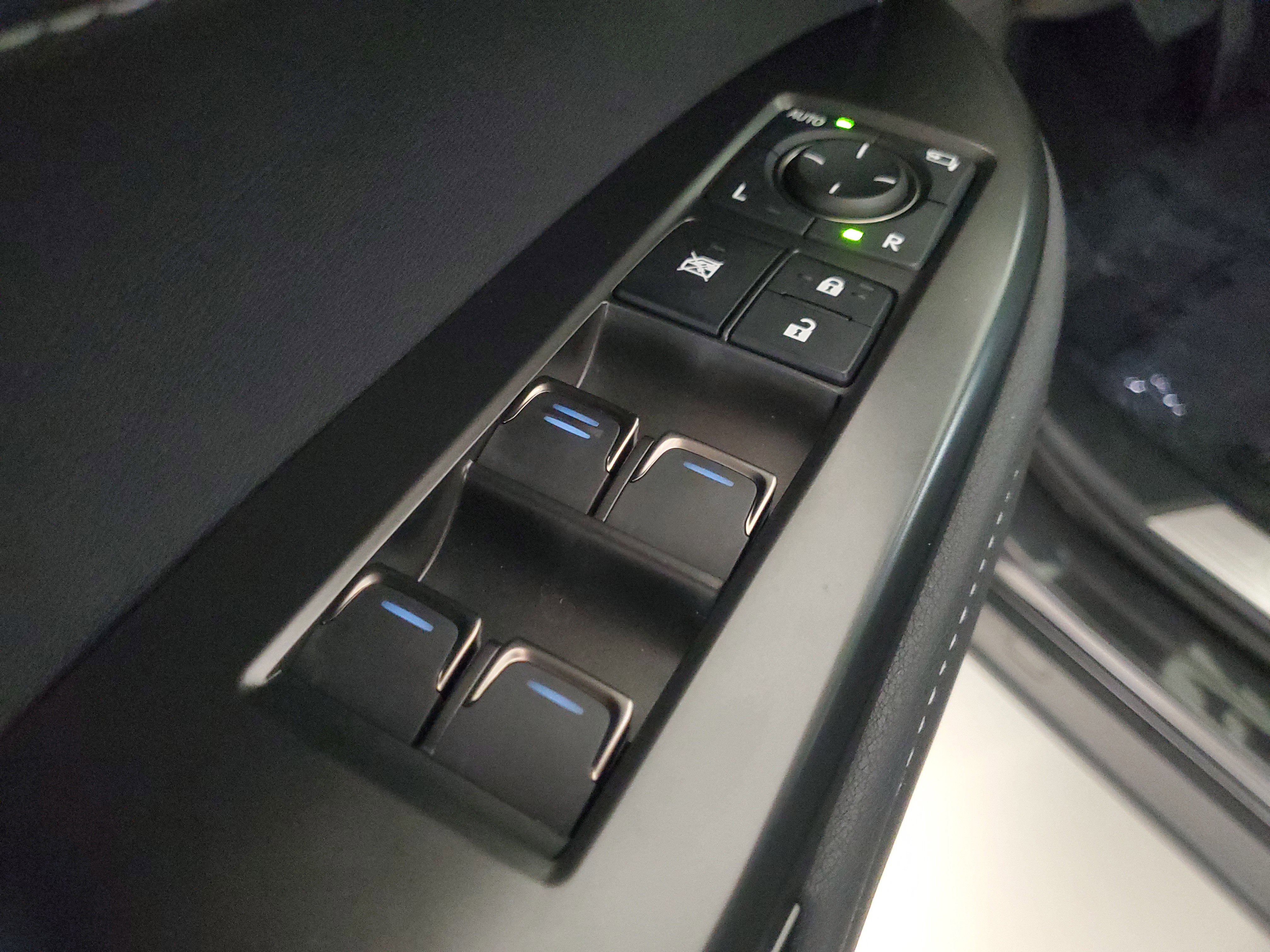 Certified 2025 Lexus NX 250 FWD w/ Premium Package image 24