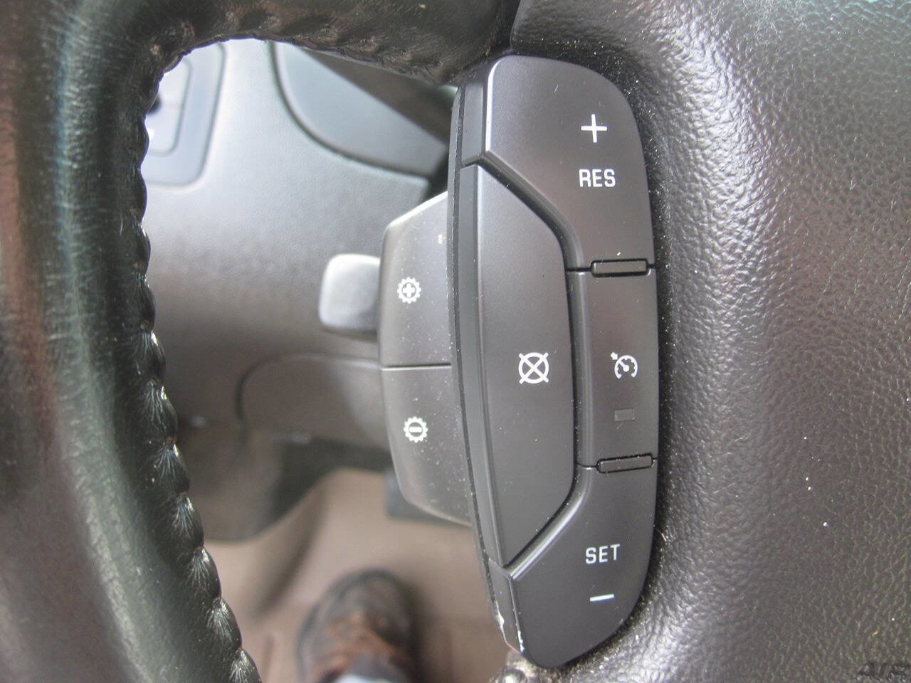Used 2012 Chevrolet Impala LT FWD image 25