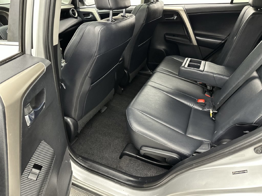 Used 2013 Toyota RAV4 Limited AWD/4WD image 23