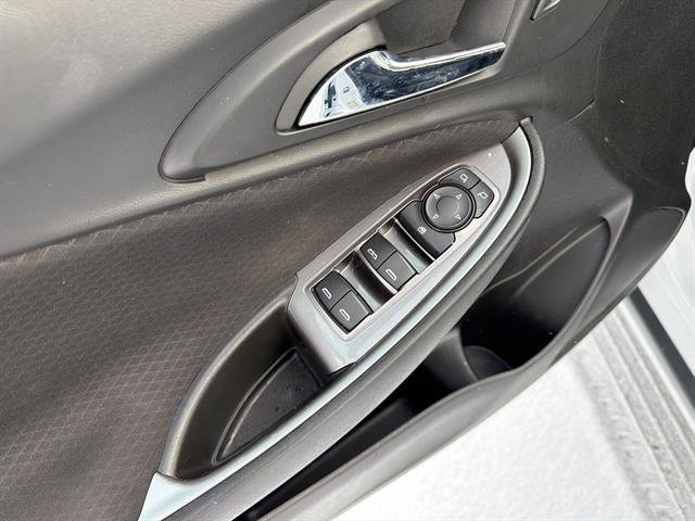 Used 2023 Chevrolet Malibu LT image 15