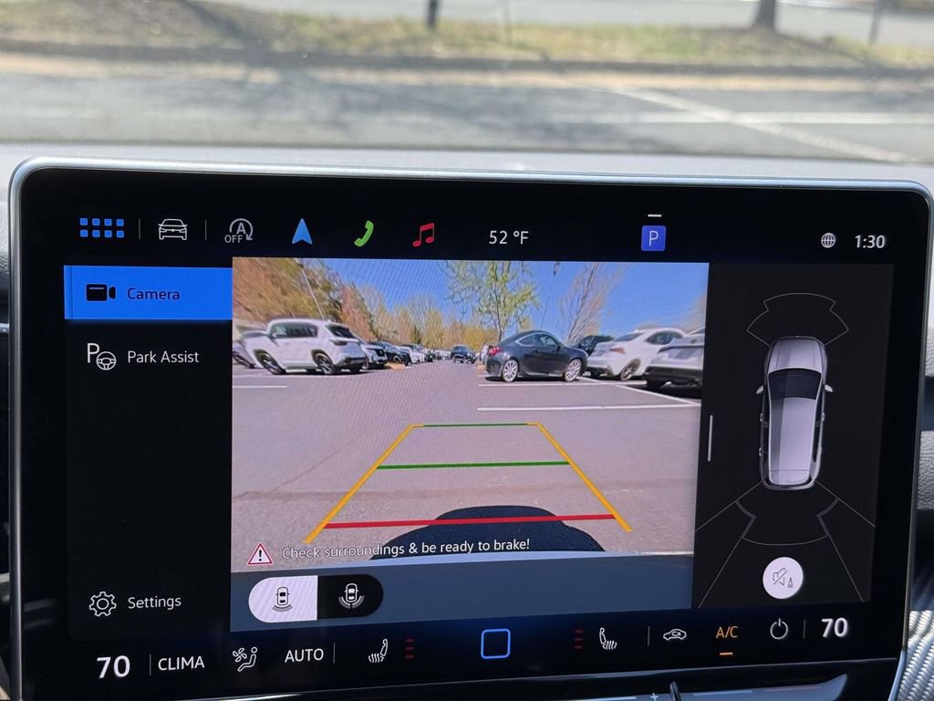 Used 2025 Volkswagen Golf R Black Edition image 12