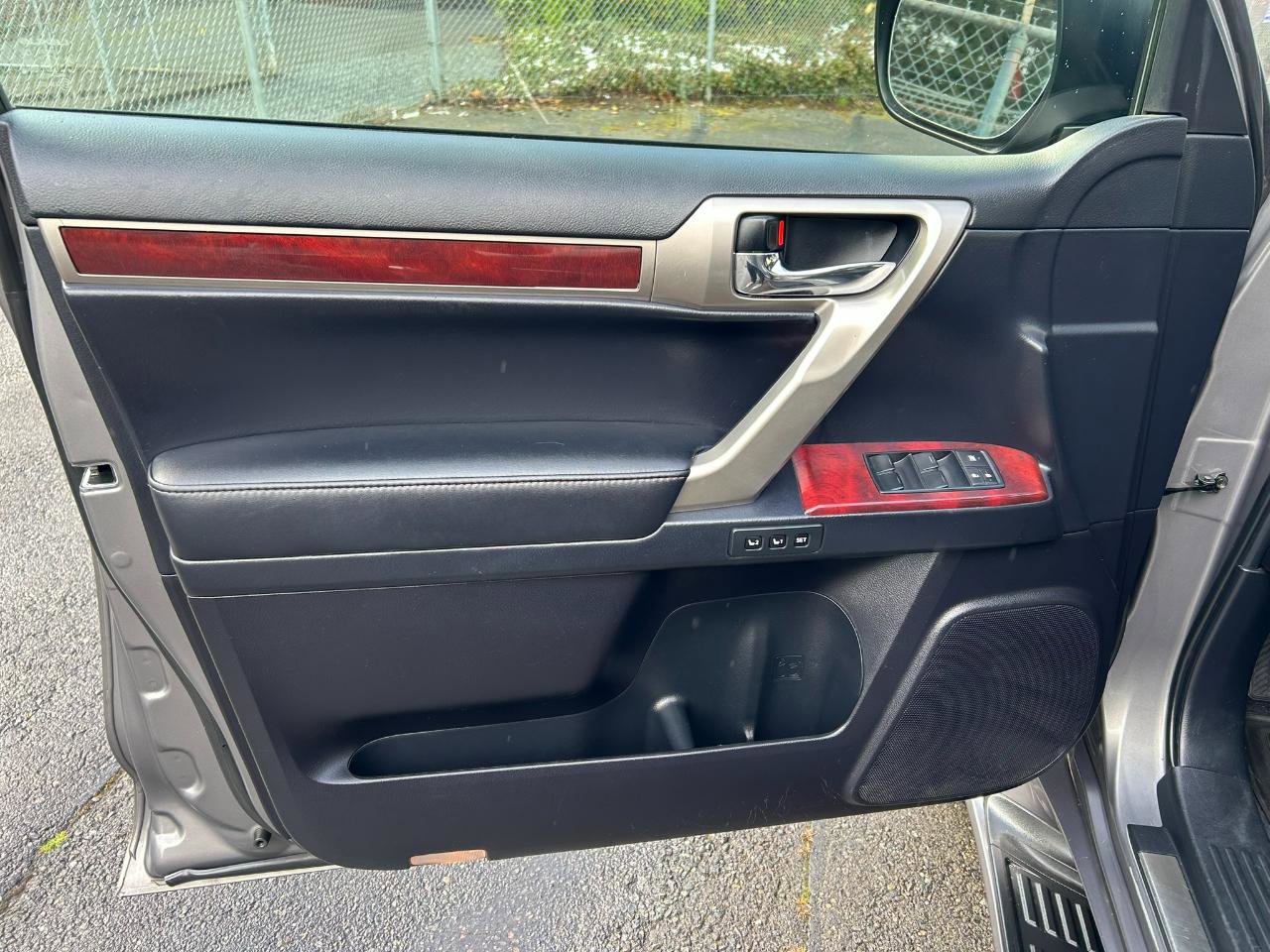 Used 2013 Lexus GX 460 Premium AWD/4WD image 9