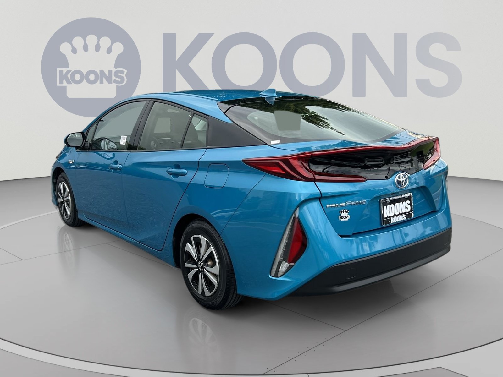 Used 2017 Toyota Prius Prime Plus FWD image 4