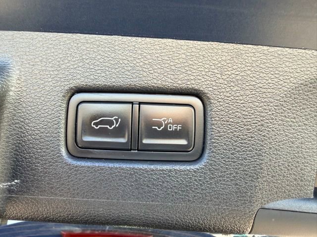 Used 2024 Kia Telluride EX w/ EX Captain's Chair Package image 33