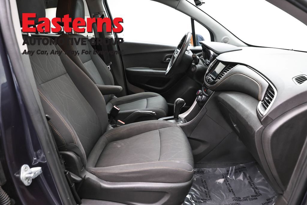 Used 2019 Chevrolet Trax LT FWD image 24