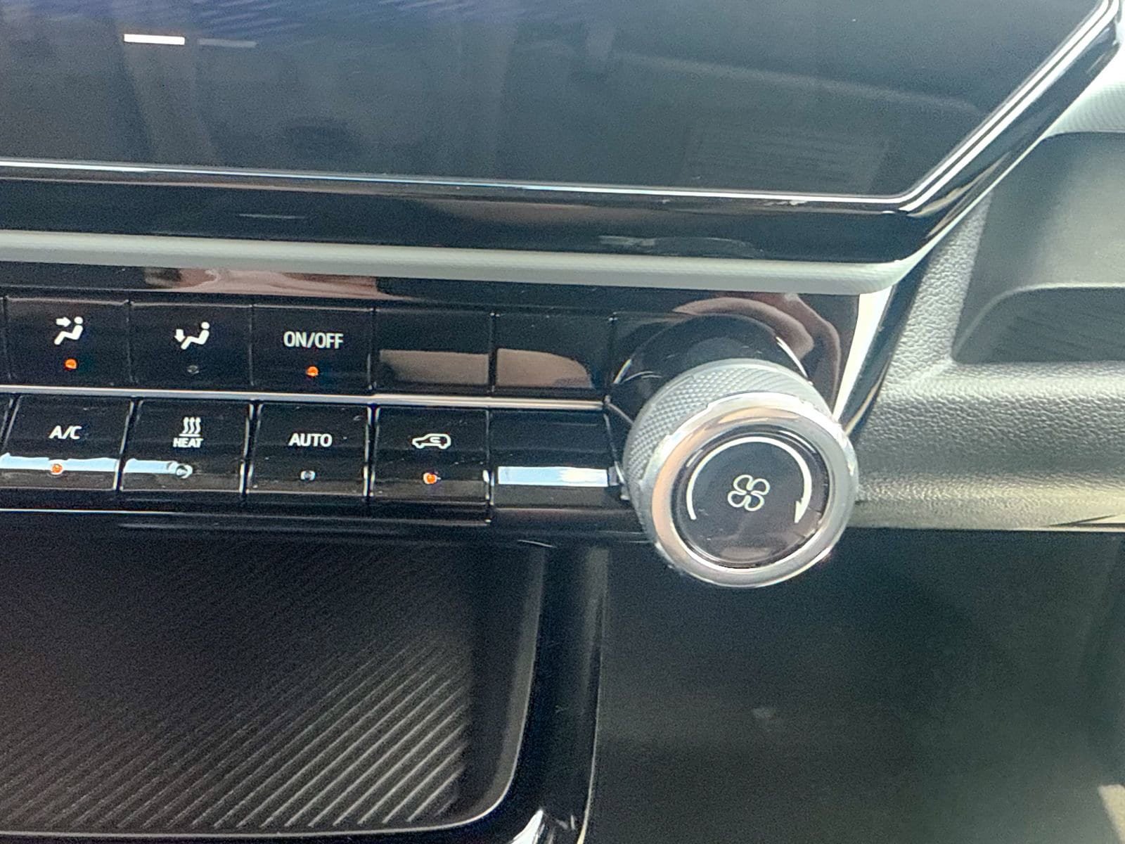 New 2027 Chevrolet Bolt LT w/ LPO, All-Weather Package FWD image 22