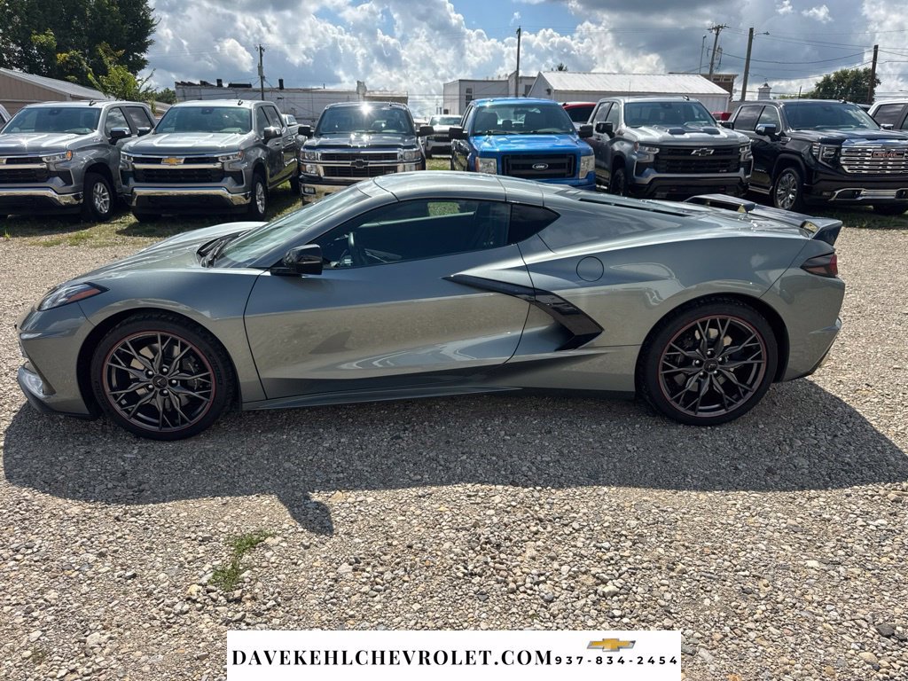 Used 2024 Chevrolet Corvette Stingray Coupe w/ Z51 Performance Package RWD image 2