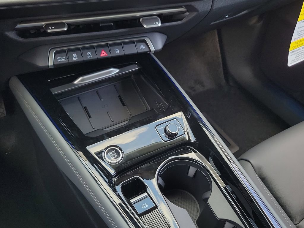 New 2026 Audi Q3 quattro 2.0T AWD/4WD image 14