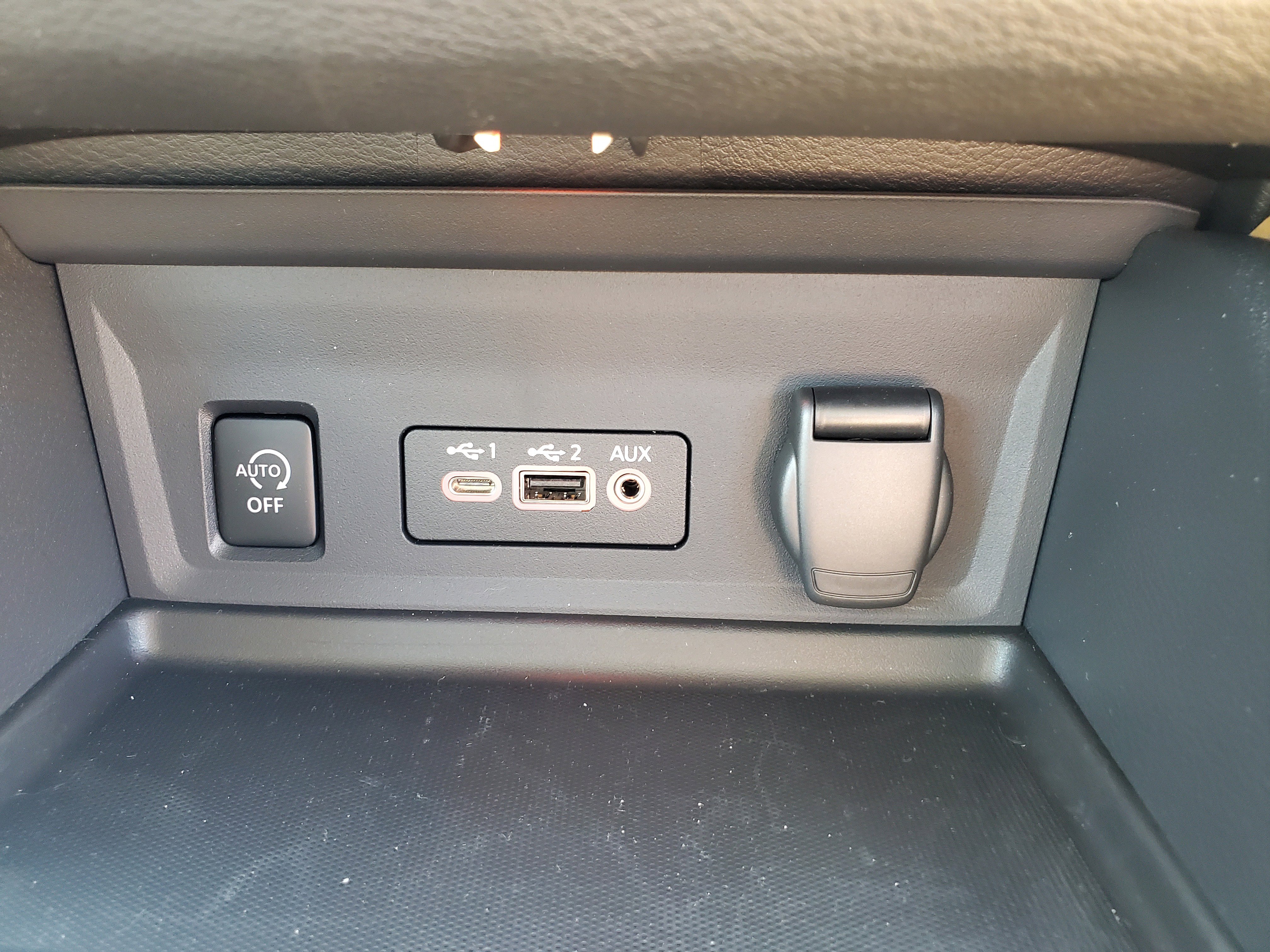 New 2025 Nissan Sentra SV w/ SV Premium Package image 26