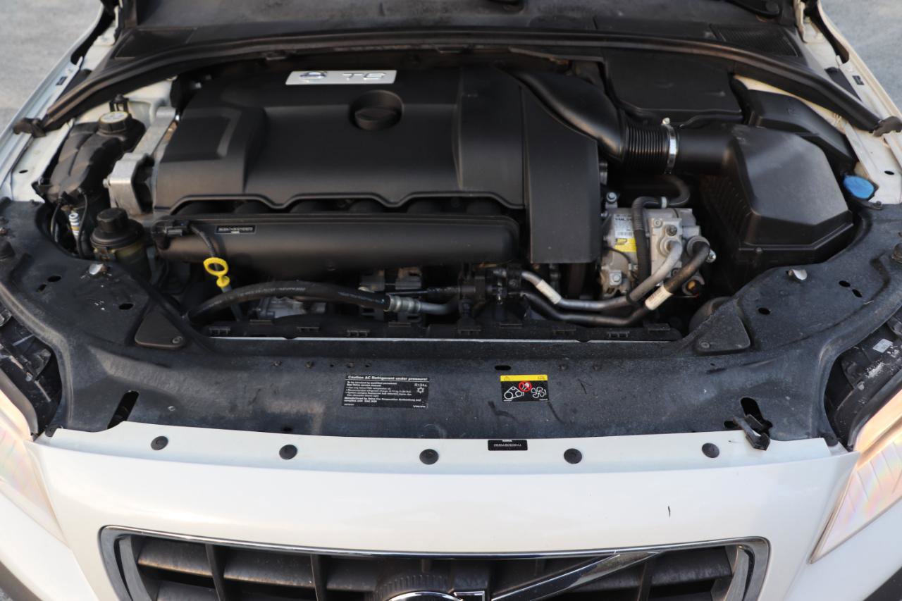 Used 2012 Volvo XC70 T6 image 39