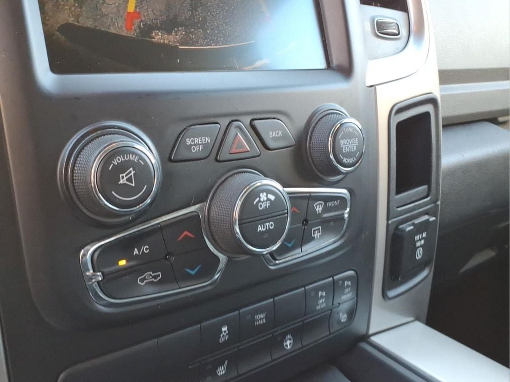 Used 2016 RAM 1500 Big Horn AWD/4WD image 11