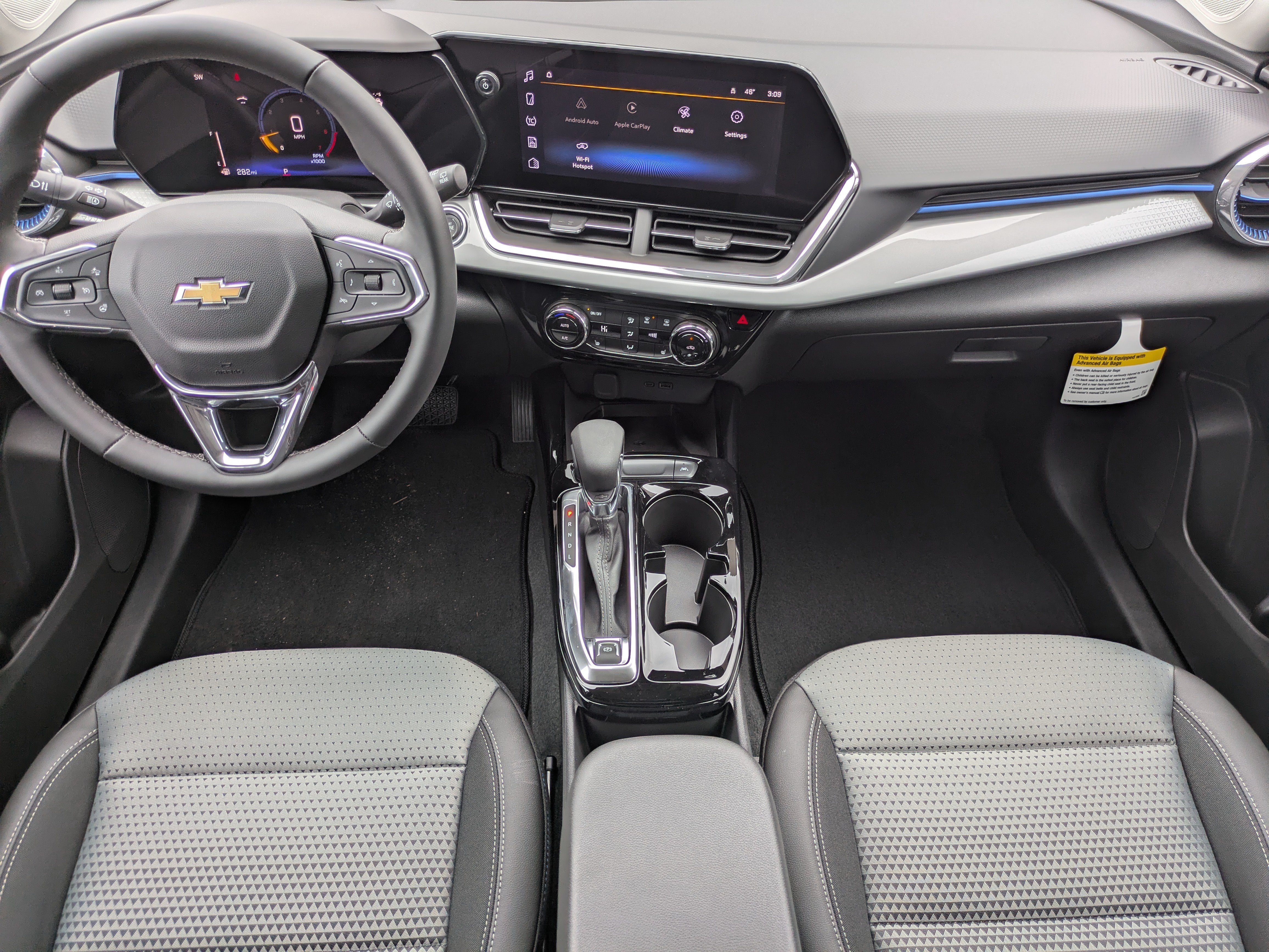 New 2026 Chevrolet Trax LT w/ Sunroof Package FWD image 10