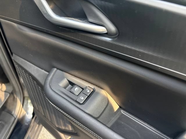 Used 2023 Jeep Grand Cherokee Altitude AWD/4WD image 30