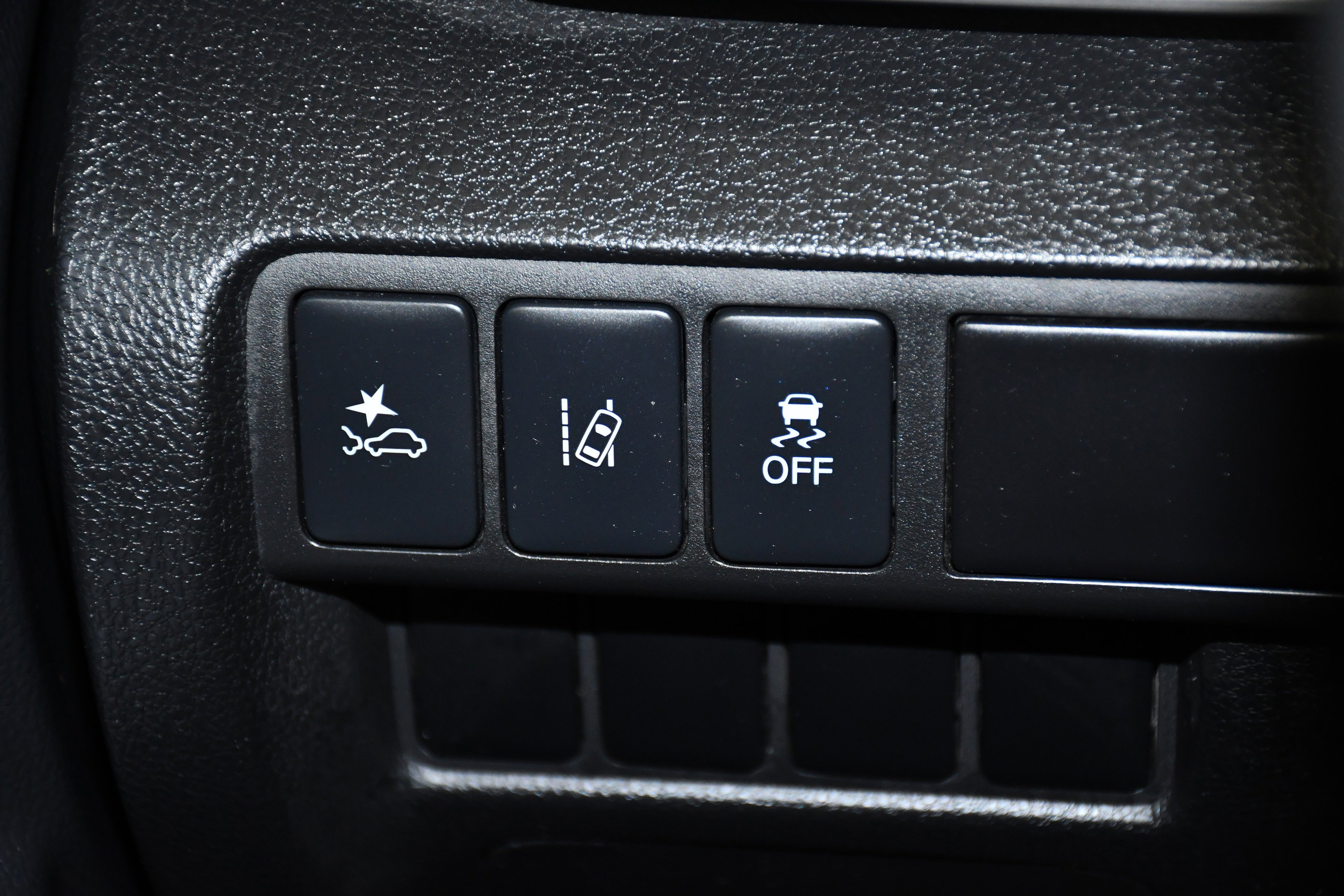 Used 2024 Mitsubishi Eclipse Cross ES AWD/4WD image 34