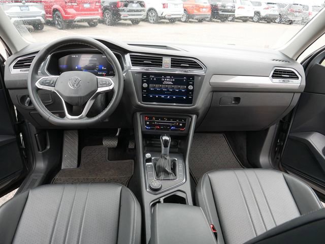 Certified 2024 Volkswagen Tiguan Wolfsburg Edition image 21