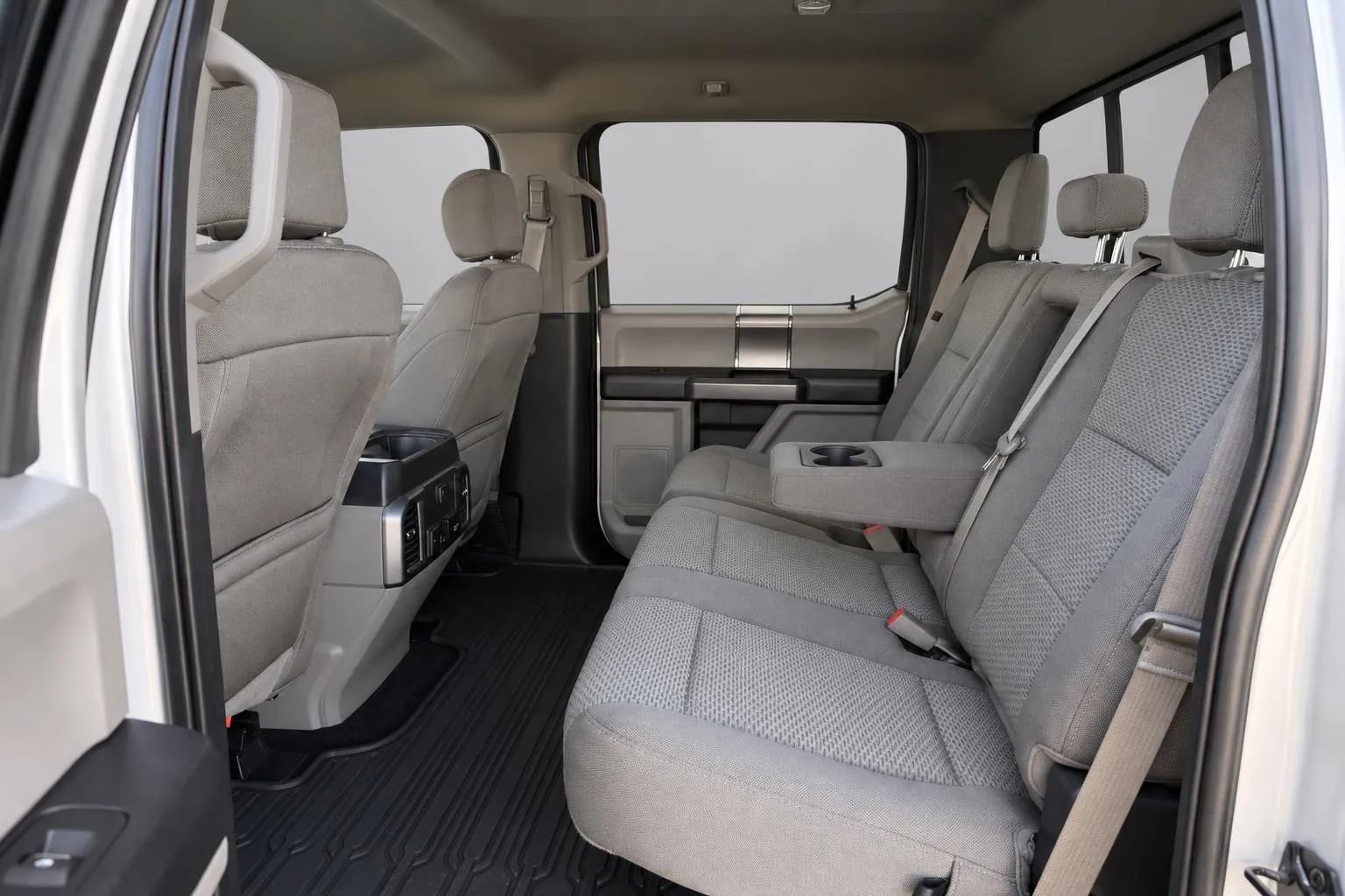 Used 2019 Ford F150 XLT w/ Equipment Group 302A Luxury AWD/4WD image 18