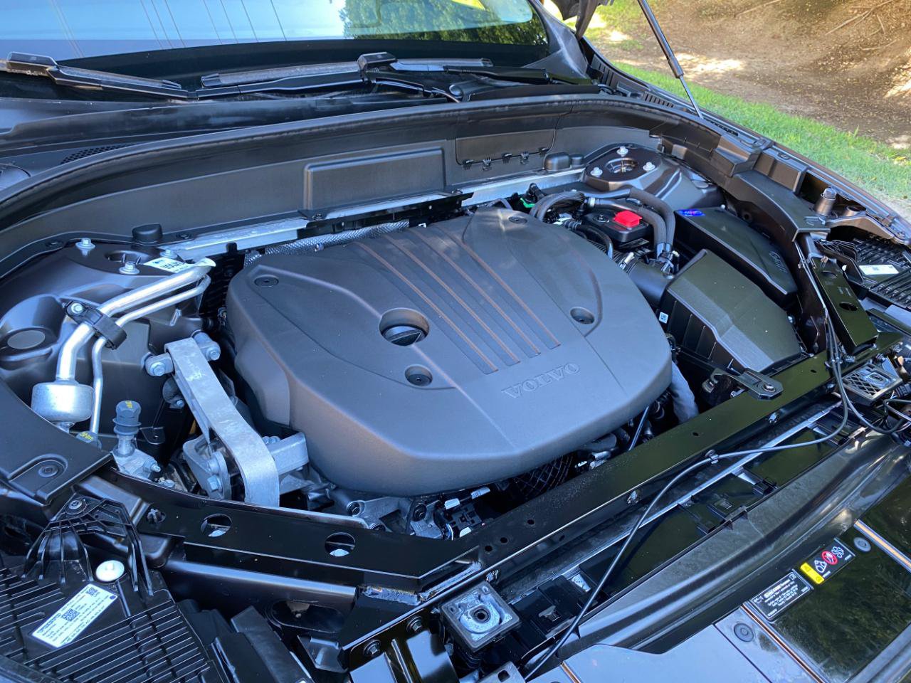 Used 2024 Volvo XC60 B5 Core AWD/4WD image 13