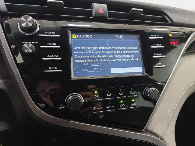 Used 2018 Toyota Camry LE FWD image 19